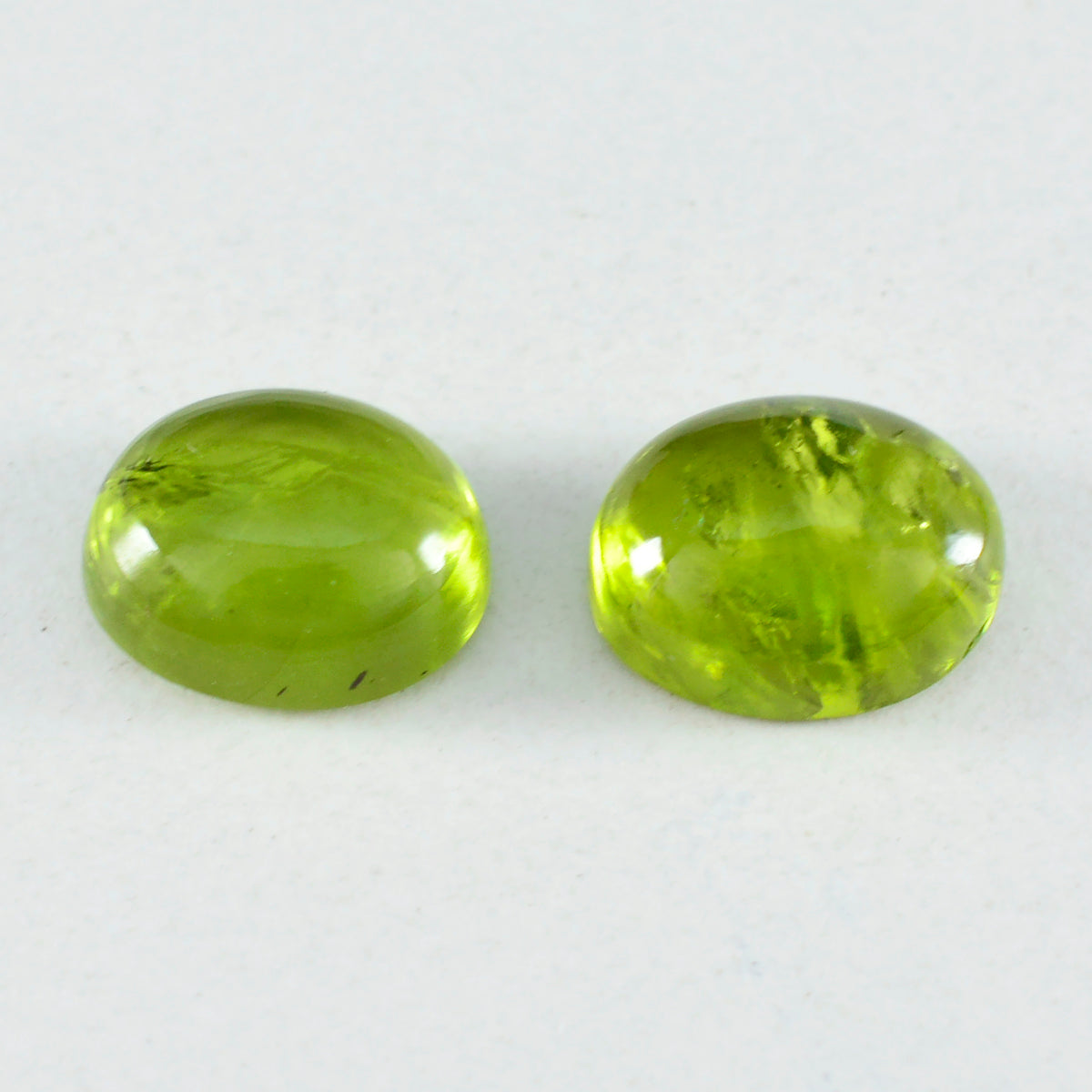 Riyogems 1PC Green Peridot Cabochon 8x10 mm Oval Shape great Quality Loose Gemstone