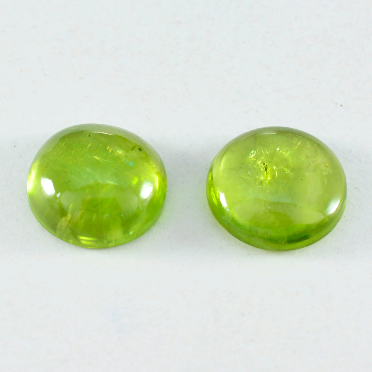 Riyogems 1 Stück grüner Peridot-Cabochon, 15 x 15 mm, runde Form, schöner, hochwertiger loser Stein