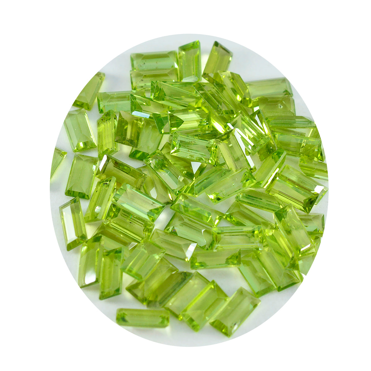 Riyogems 1pc péridot vert naturel à facettes 4x8mm forme baguette belle qualité pierre précieuse en vrac