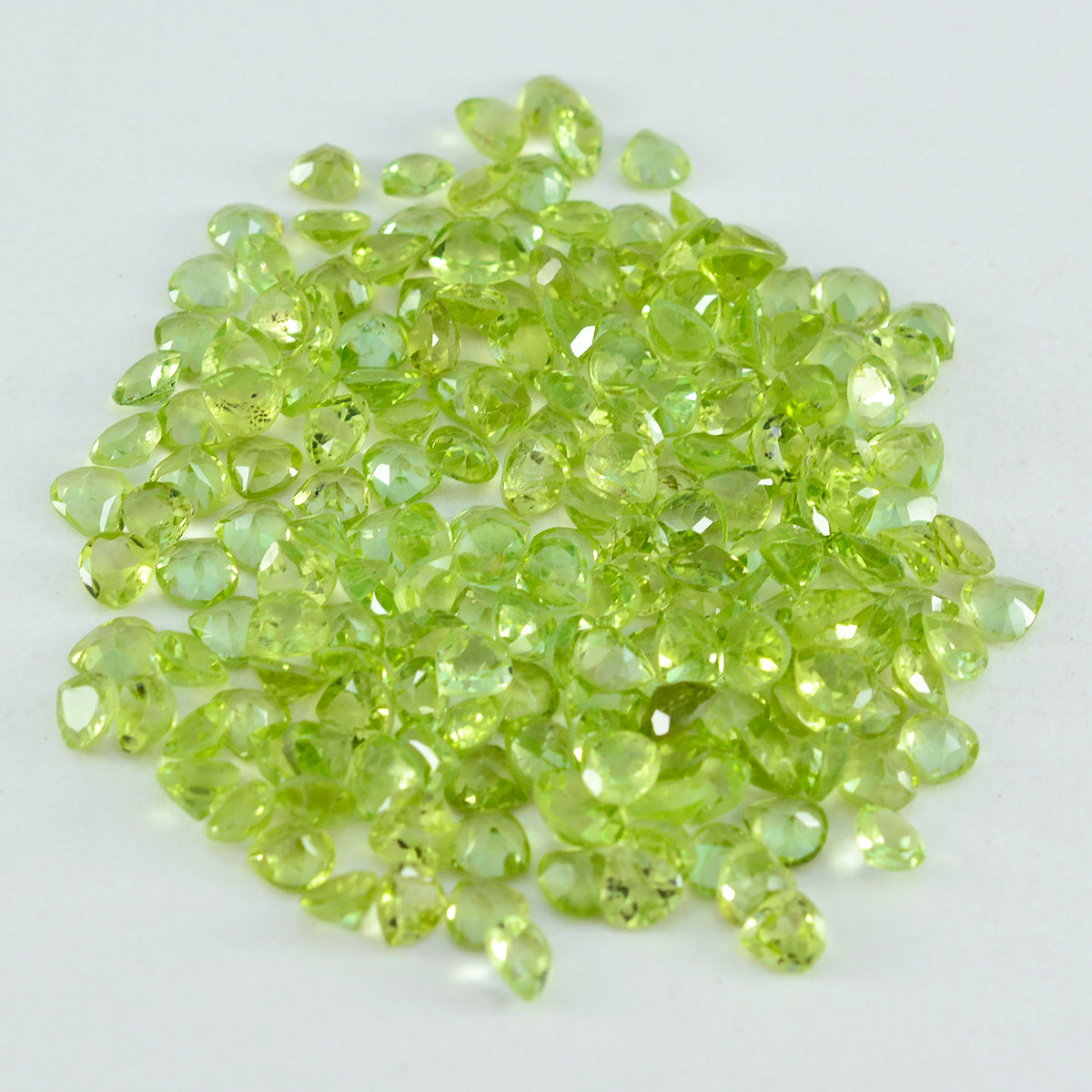 riyogems 1pc natural green peridot faceted 4x4 mm heart shape awesome quality gems