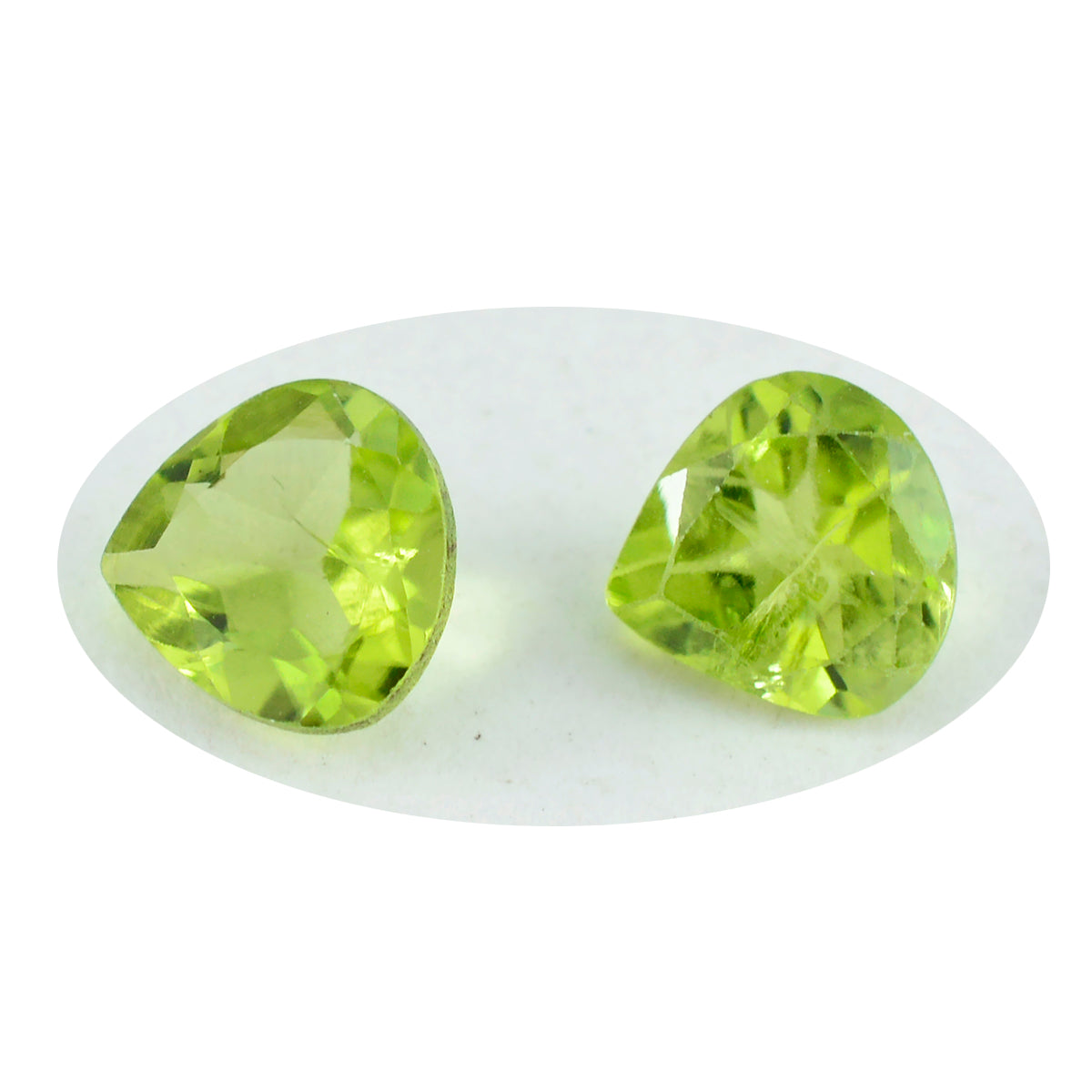Riyogems 1pc véritable péridot vert à facettes 8x8mm en forme de coeur une qualité pierres précieuses en vrac