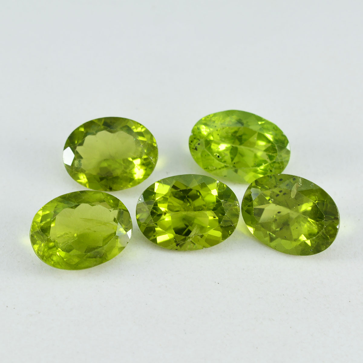 riyogems 1шт натуральный зеленый перидот ограненный 10x12 мм овальной формы довольно качественный свободный драгоценный камень