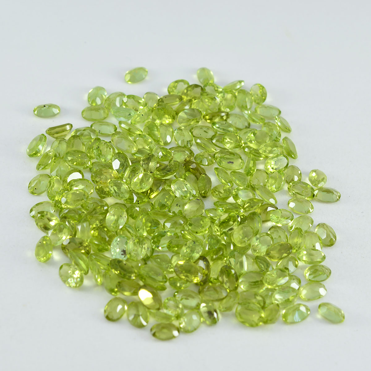 riyogems 1pc ナチュラル グリーン ペリドット ファセット 3x5 mm 楕円形の美しい品質のルース宝石