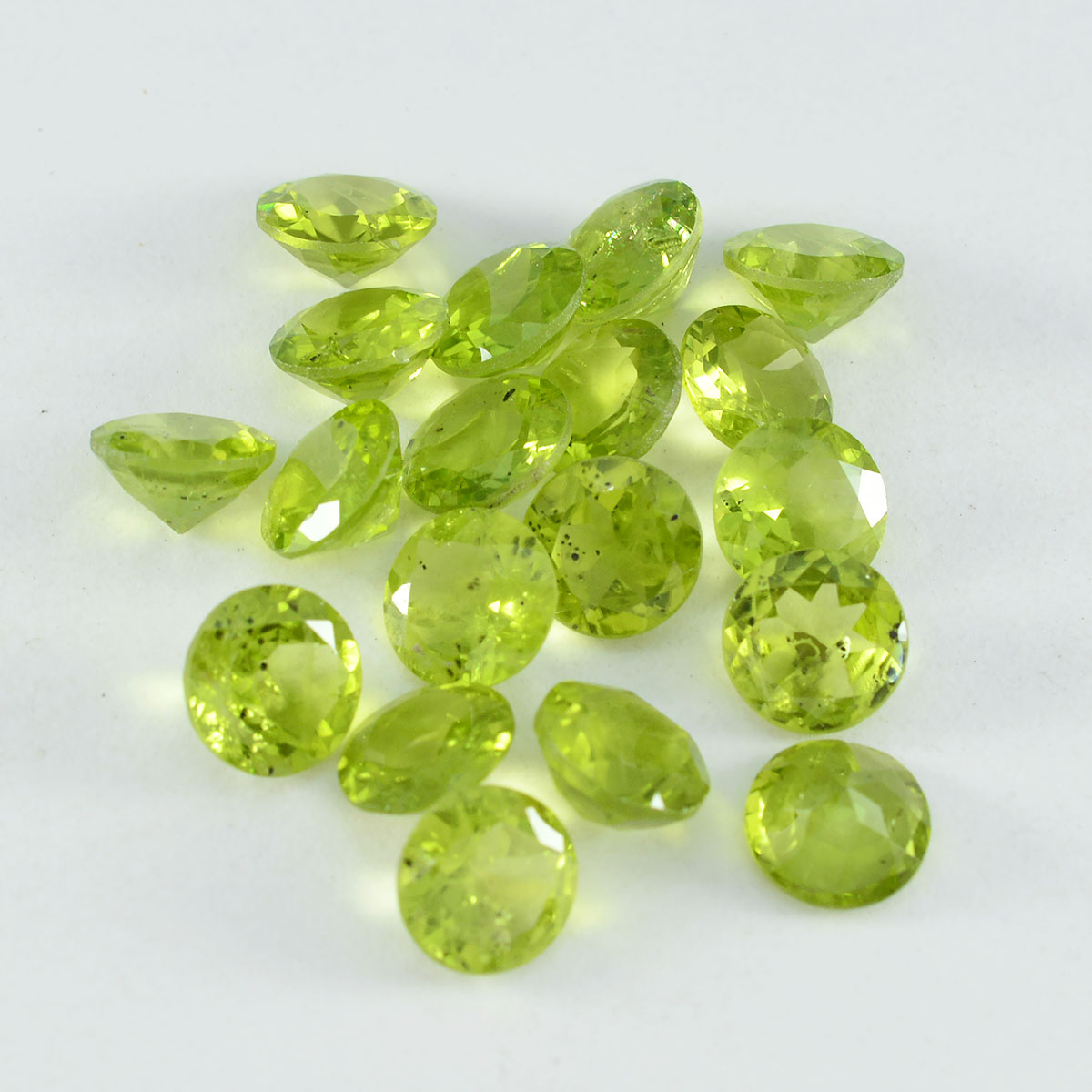 Riyogems 1PC Natural Green Peridot Faceted 5x5 mm Round Shape A Quality Stone