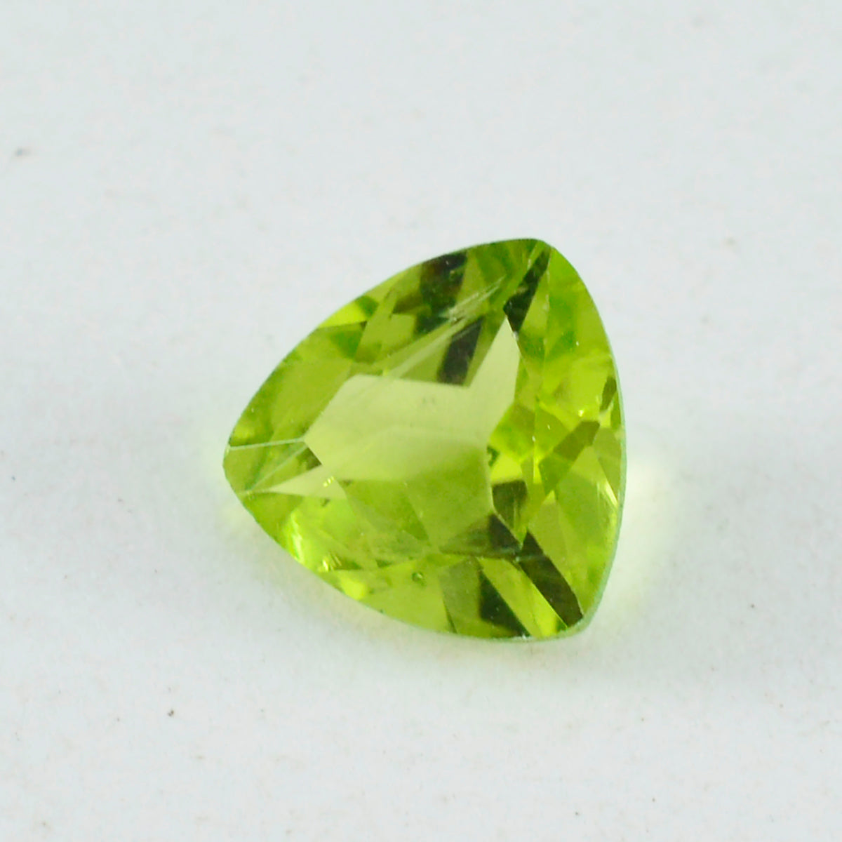 riyogems 1pc vero peridoto verde sfaccettato 14x14 mm trilione forma a1 gemma sciolta di qualità