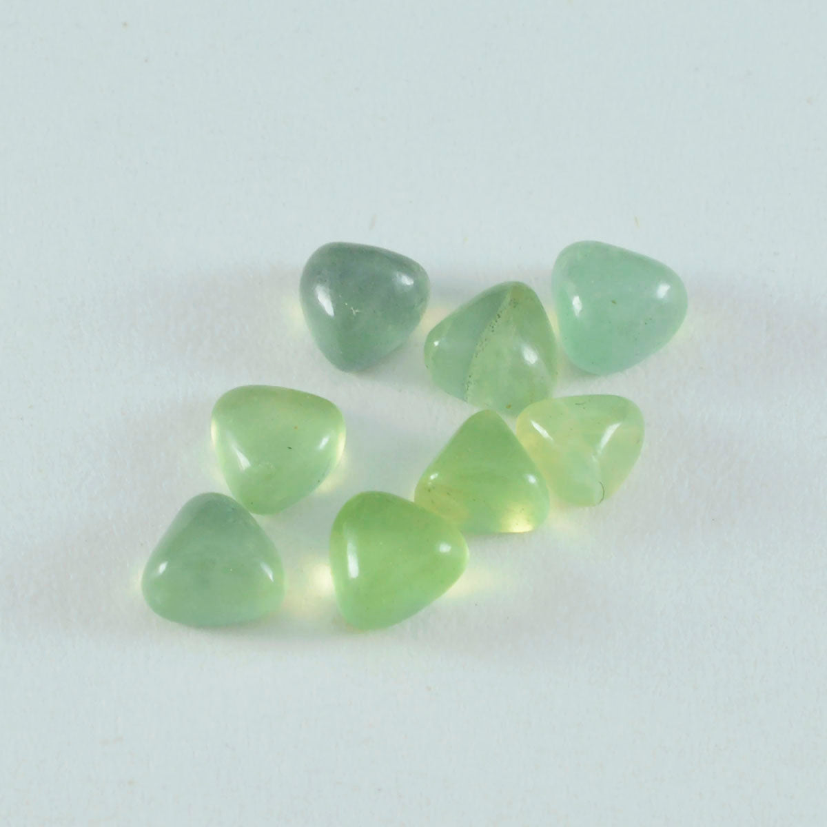 Riyogems – cabochon en préhnite verte, 1 pièce, 9x9mm, en forme de trillion, pierre de belle qualité