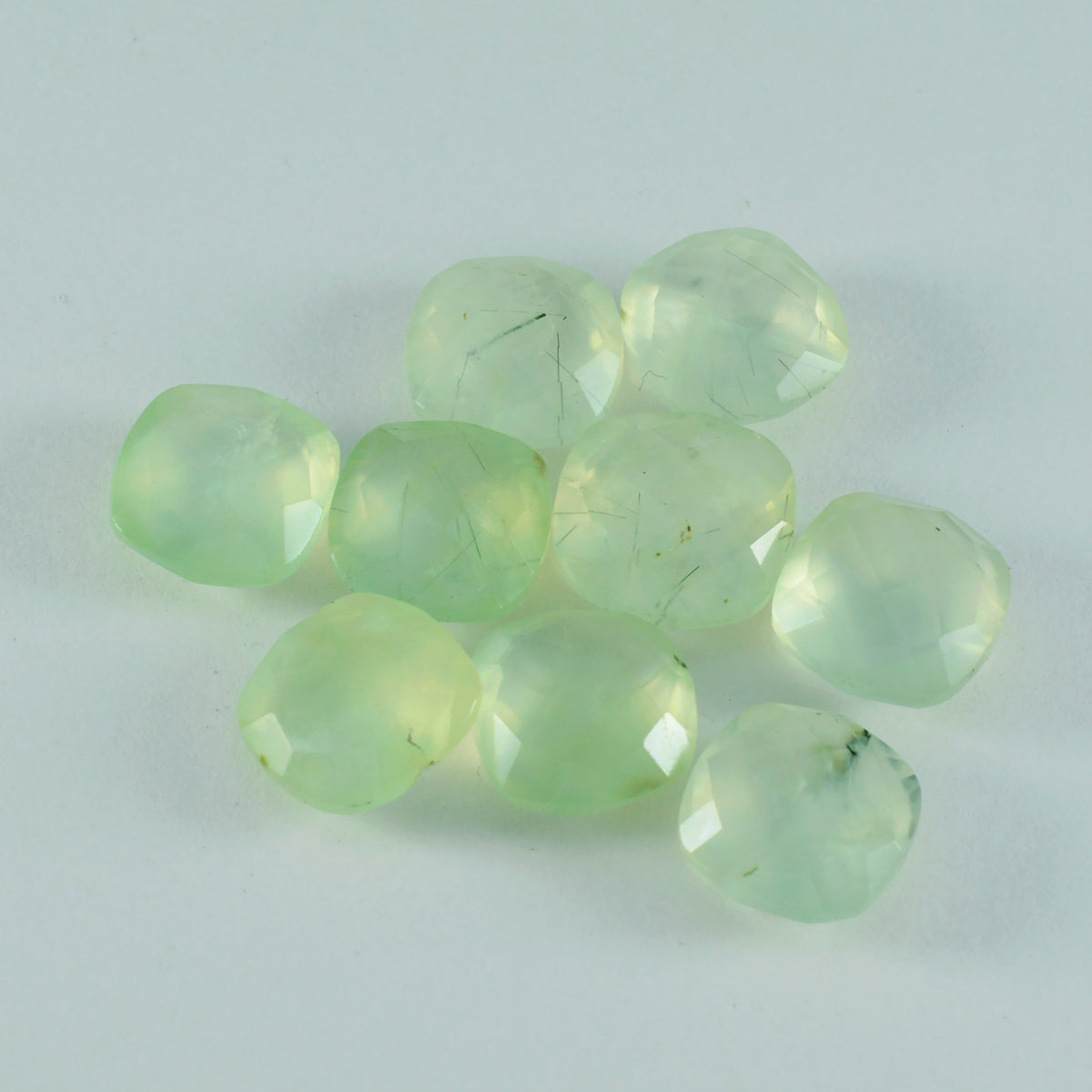 riyogems 1 st grön prehnite fasetterad 5x5 mm kudde form a+ kvalitet pärla