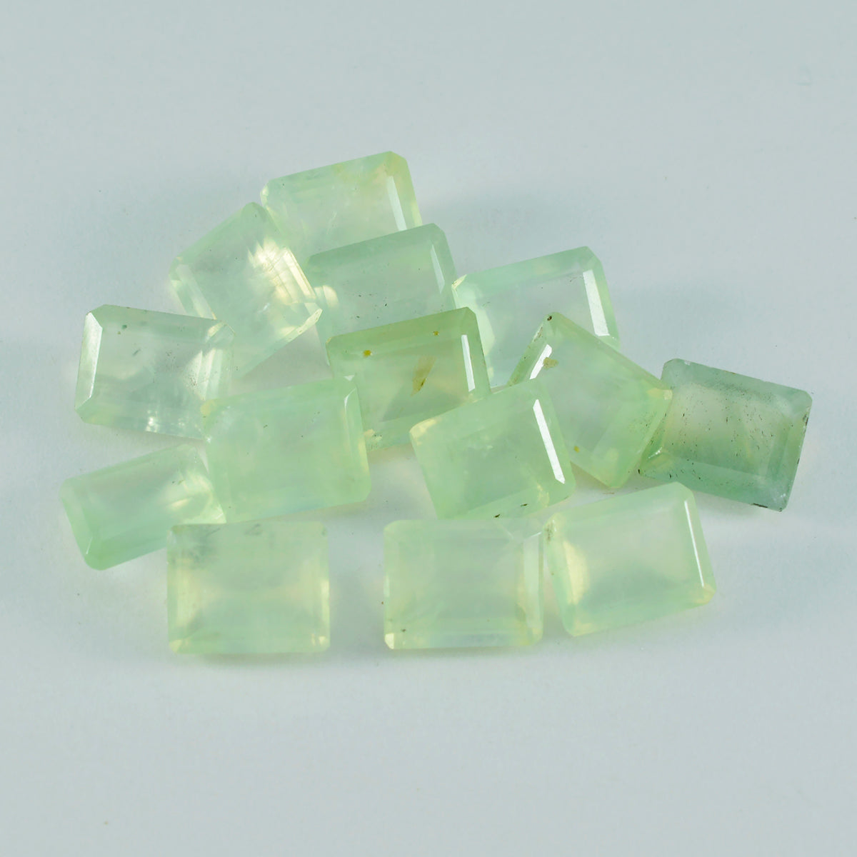 riyogems 1 st grön prehnit fasetterad 6x8 mm oktagonform härlig kvalitet lös sten