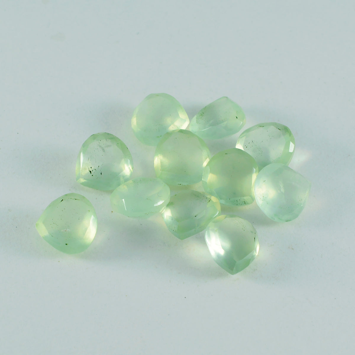 riyogems 1 st grön prehnit fasetterad 7x7 mm hjärtform skönhetskvalitet lös ädelsten