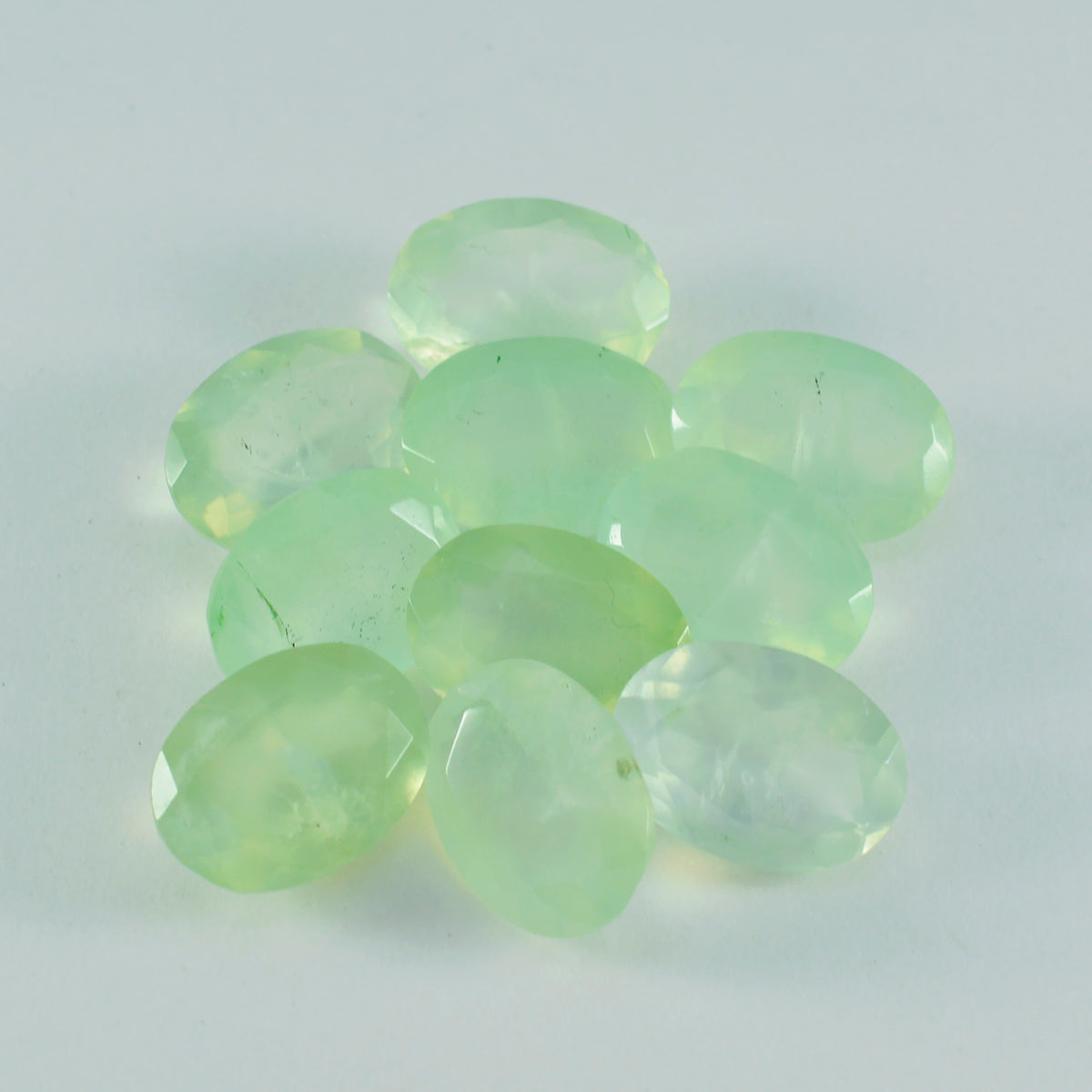 riyogems 1 st grön prehnite fasetterad 8x10 mm oval form snygg kvalitets lös sten
