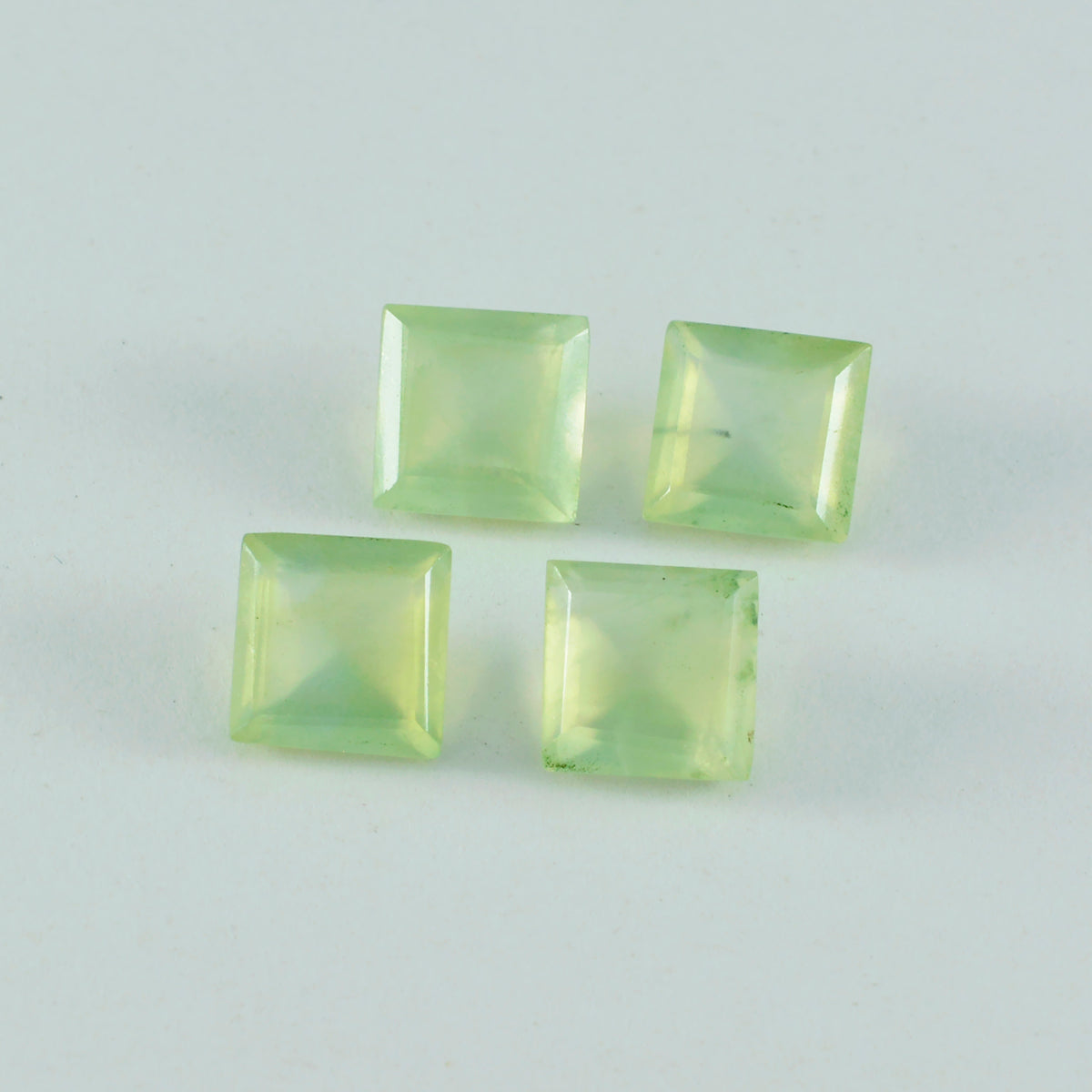 Riyogems 1 Stück grüner Prehnit, facettiert, 10 x 10 mm, quadratische Form, hübscher, hochwertiger loser Stein