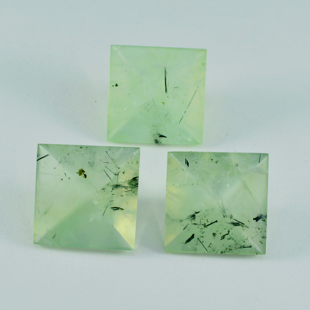 riyogems 1pc グリーン プレナイト ファセット 13x13 mm 正方形の形状のハンサムな品質の宝石