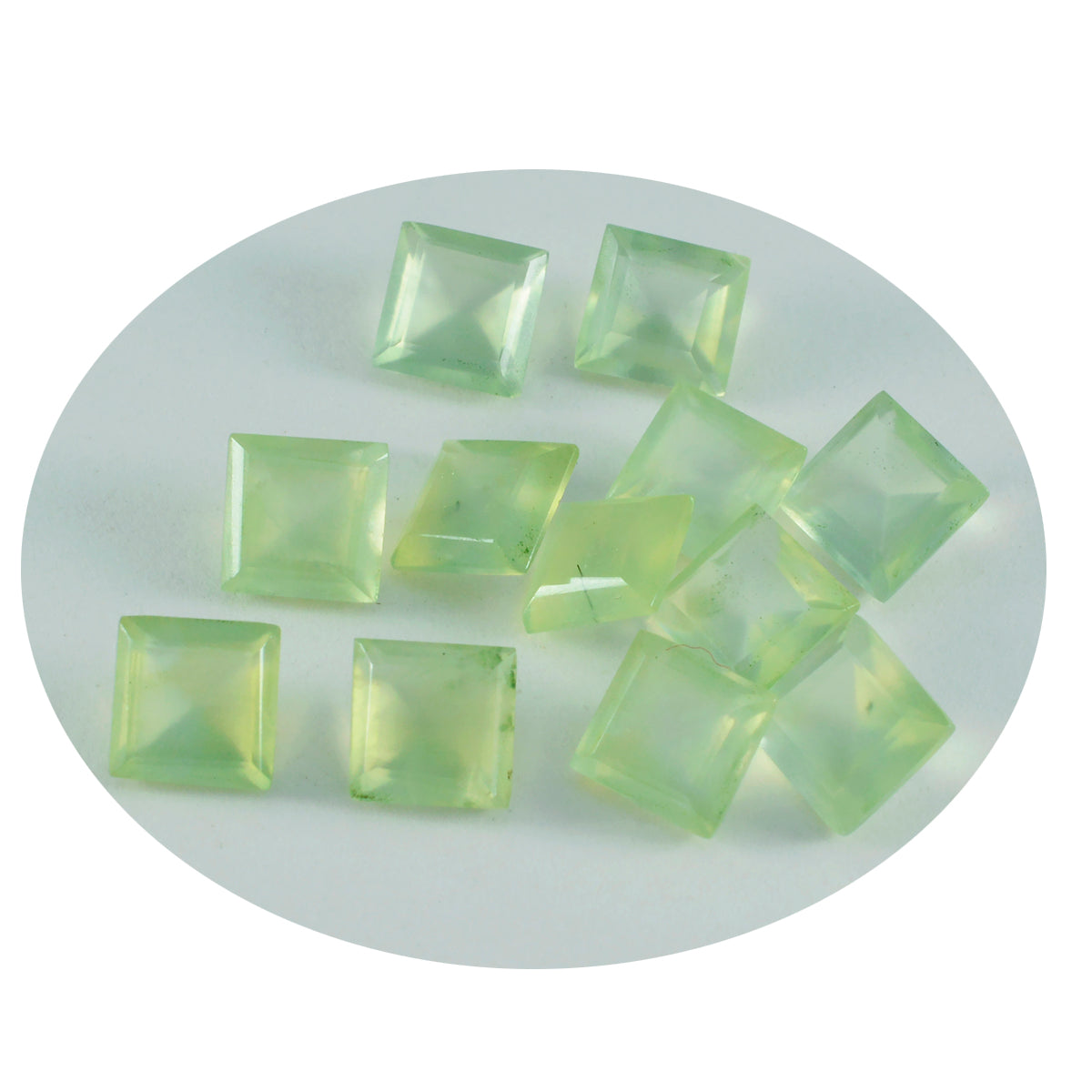 riyogems 1 st grön prehnit fasetterad 7x7 mm kvadratisk form snygg kvalitetsädelsten
