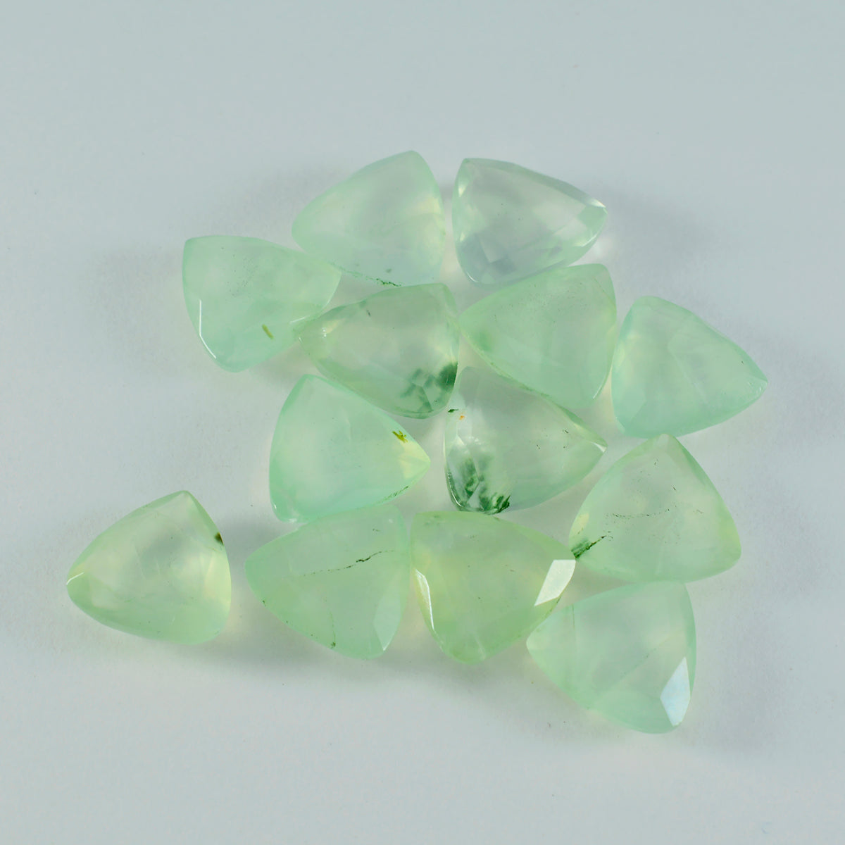 riyogems 1 pezzo di prehnite verde sfaccettato da 5x5 mm a forma di trilioni di gemme sfuse di meravigliosa qualità