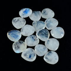 Riyogems 1 Stück weißer Regenbogen-Mondstein, facettiert, 13 x 13 mm, Herzform, Edelstein von erstaunlicher Qualität