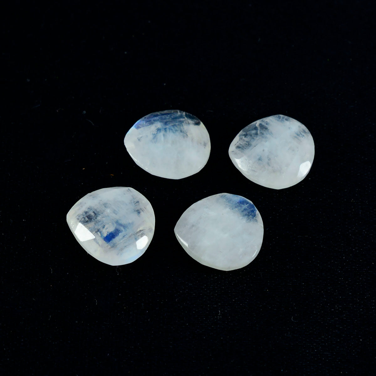 Riyogems 1 Stück weißer Regenbogen-Mondstein, facettiert, 15 x 15 mm, Herzform, hübscher Qualitätsstein