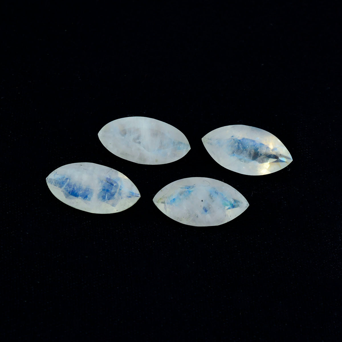 Riyogems 1 Stück weißer Regenbogen-Mondstein, facettiert, 10 x 20 mm, Marquise-Form, Edelstein von erstaunlicher Qualität