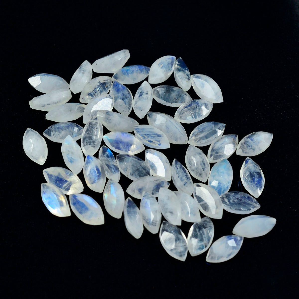 Riyogems 1 Stück weißer Regenbogen-Mondstein, facettiert, 4 x 8 mm, Marquise-Form, verblüffende, hochwertige lose Edelsteine