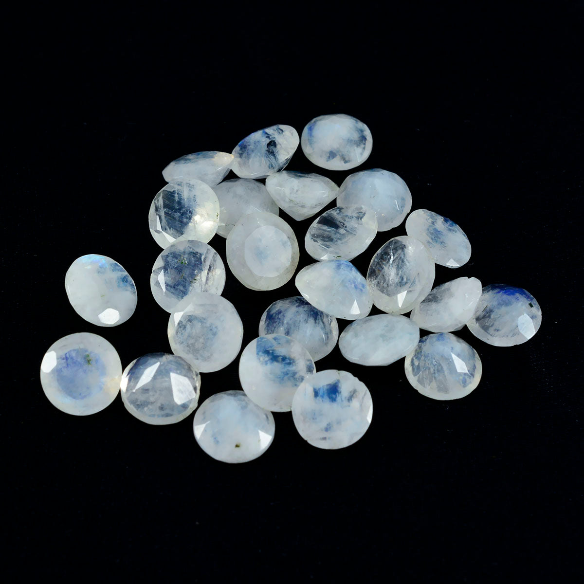 Riyogems 1PC White Rainbow Moonstone Faceted 4x4 mm Round Shape fantastic Quality Gems
