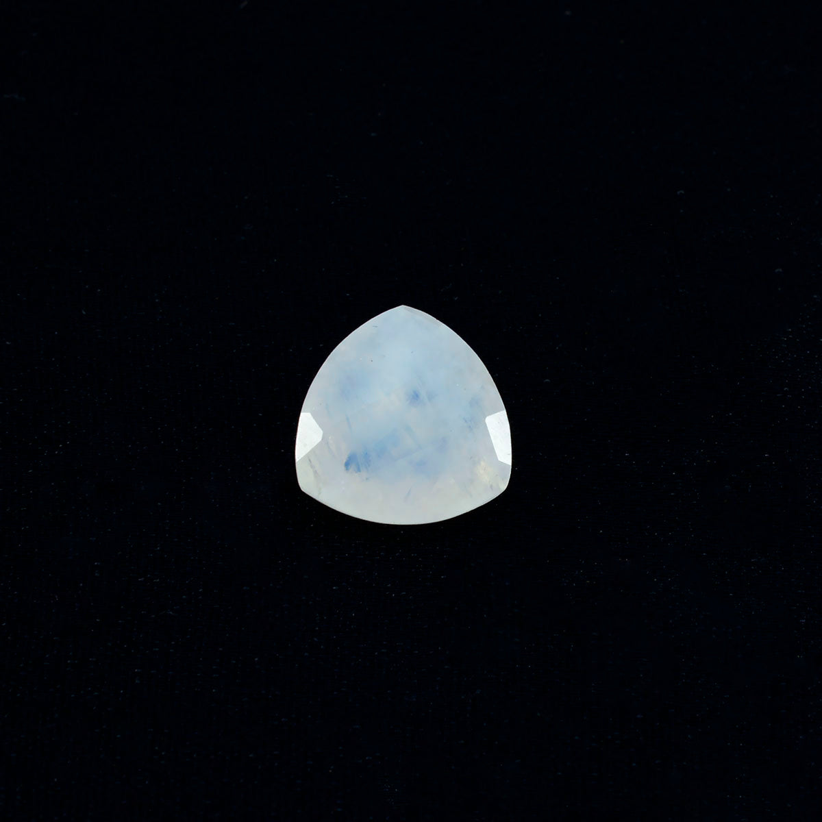 Riyogems 1 Stück weißer Regenbogen-Mondstein, facettiert, 6 x 6 mm, Billionenform, Stein von erstaunlicher Qualität