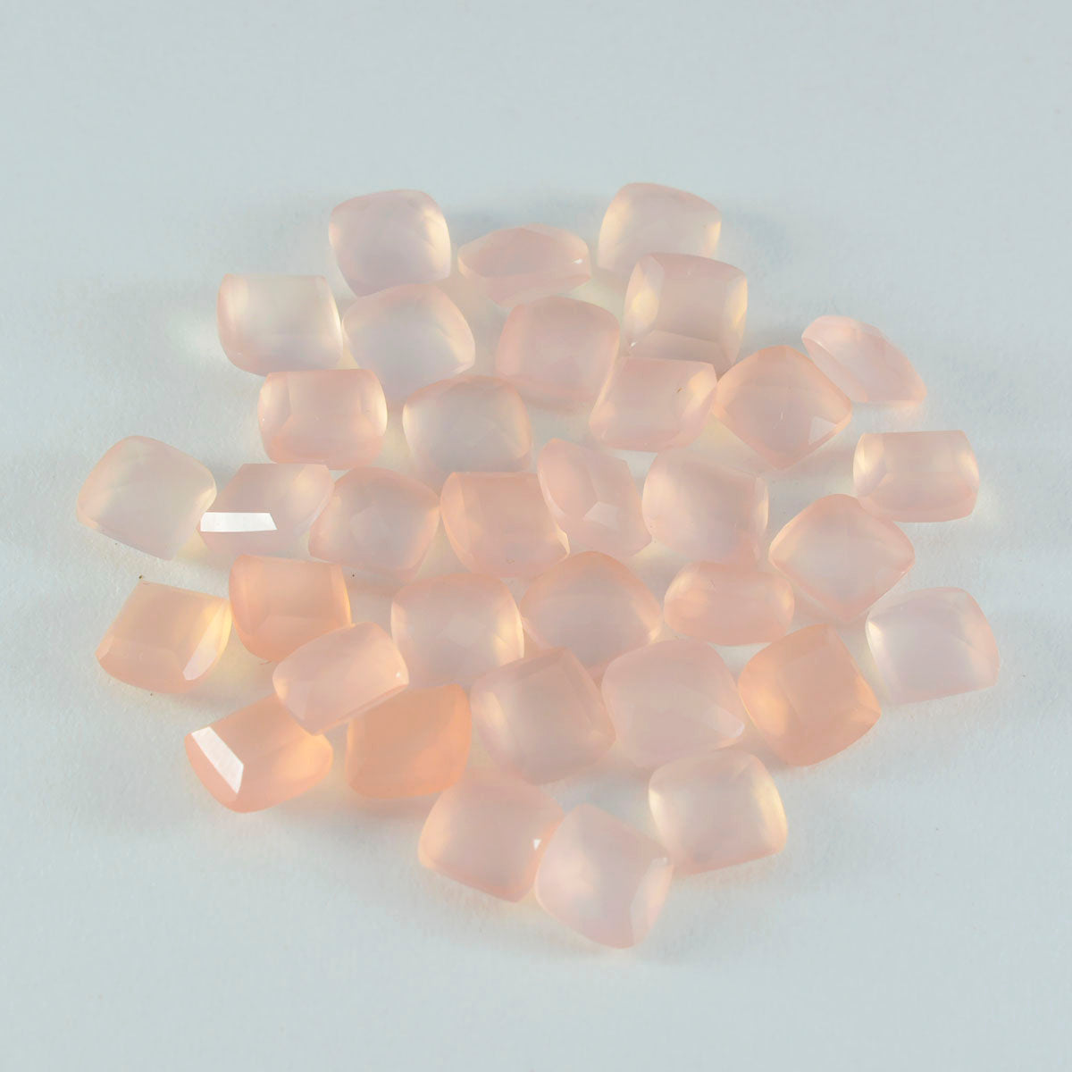 Riyogems 1PC roze rozenkwarts gefacetteerd 8x8 mm kussenvorm uitstekende kwaliteit edelsteen
