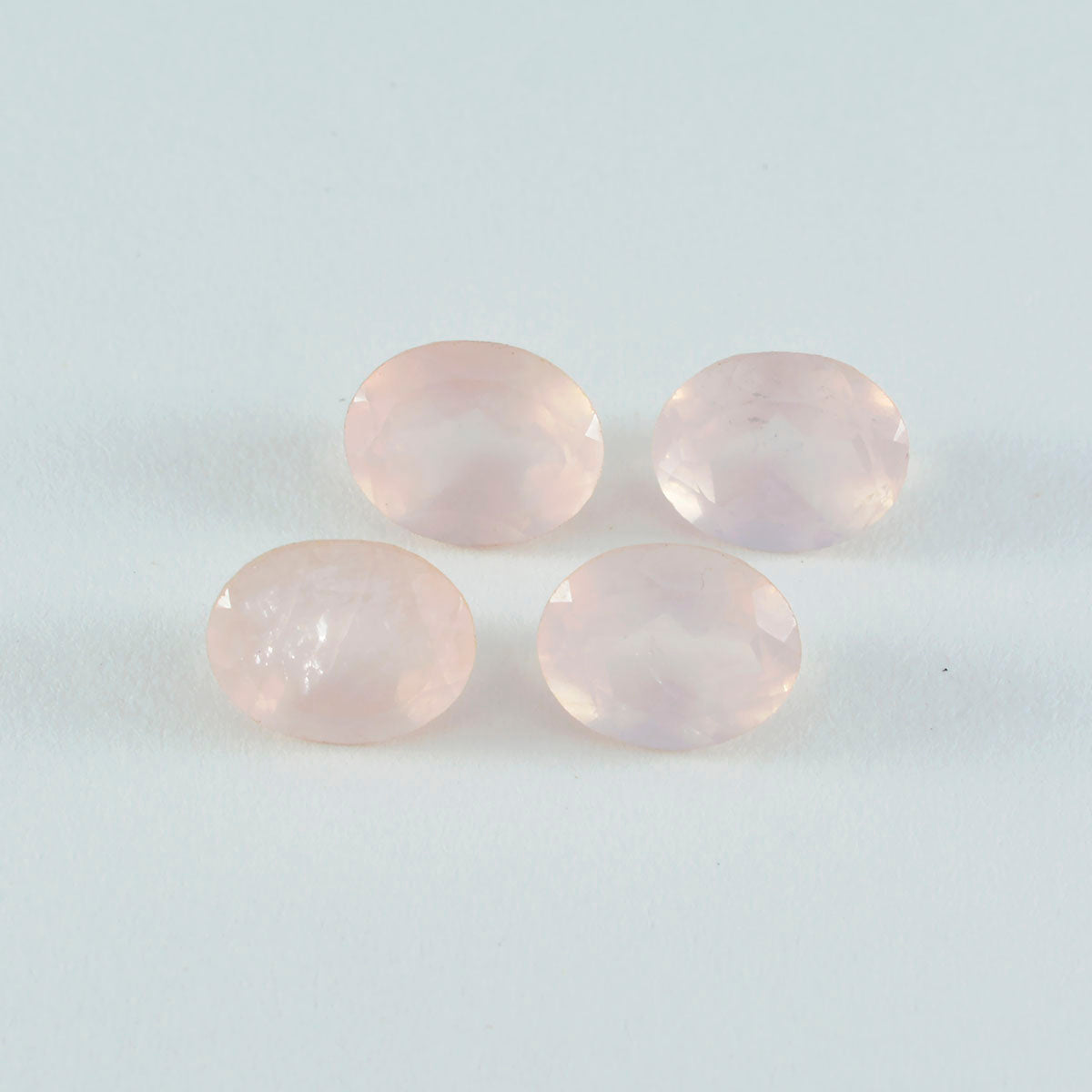 Riyogems 1pc quartz rose rose à facettes 10x12mm forme ovale grande qualité pierres précieuses en vrac
