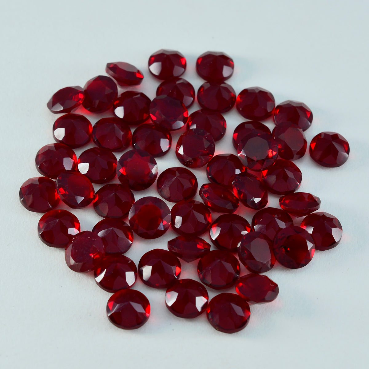 Riyogems 1 pièce rubis rouge cz à facettes 6x6mm forme ronde bonne qualité pierre précieuse en vrac