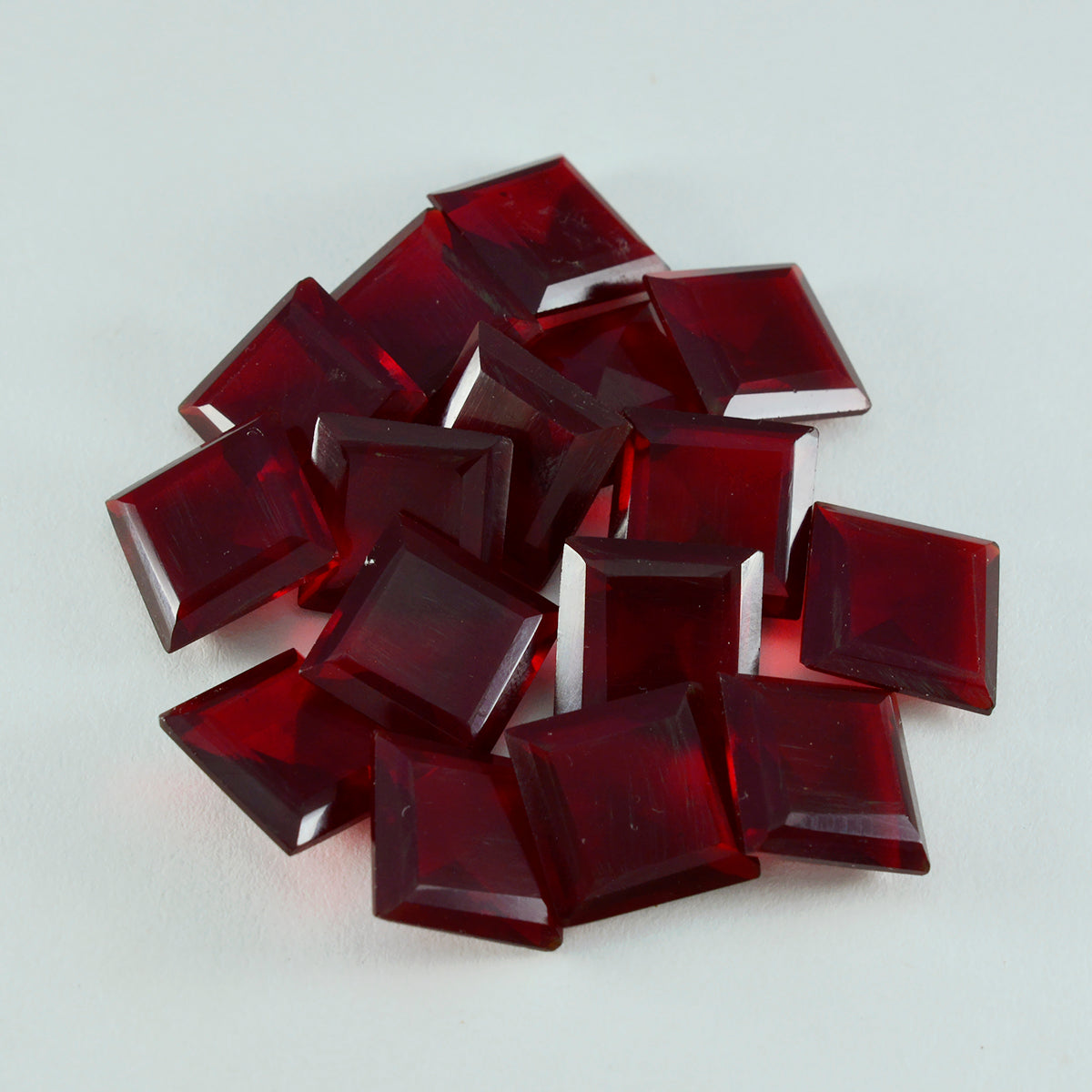 riyogems 1 st röd rubin cz facetterad 12x12 mm fyrkantig form fantastisk kvalitet lös ädelsten
