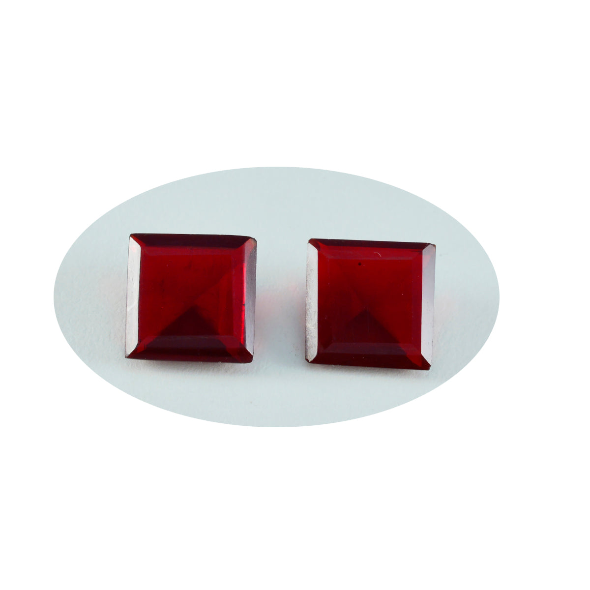 Riyogems 1 Stück roter Rubin mit CZ, facettiert, 13 x 13 mm, quadratische Form, Schönheitsqualitäts-Edelstein