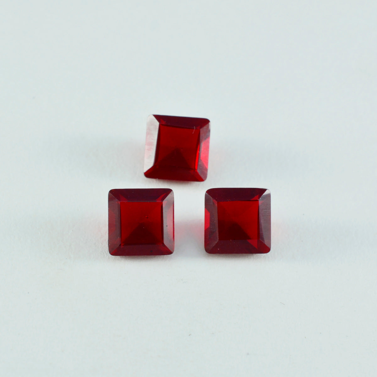 riyogems 1 st röd rubin cz facetterad 9x9 mm fyrkantig form underbar kvalitet lös pärla