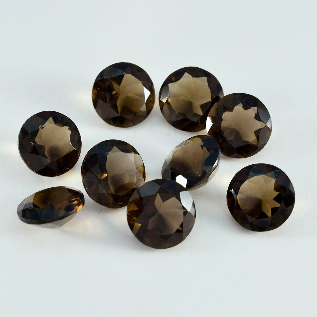 Riyogems 1 pièce de quartz fumé marron véritable à facettes 10x10mm forme ronde pierre précieuse de belle qualité