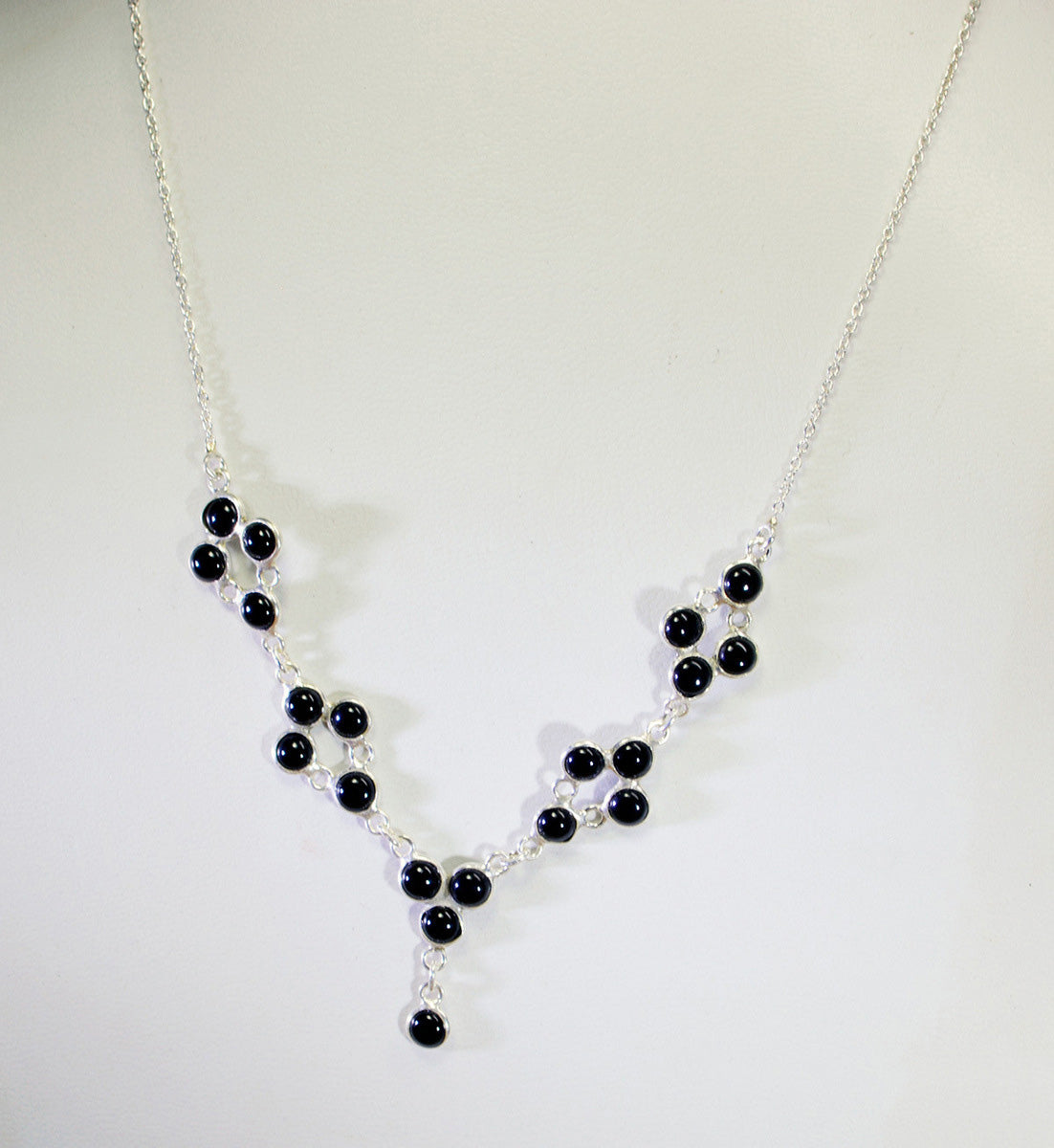 handcrafted 925 Solid Sterling Silver adorable Natural Black Necklace gift UK